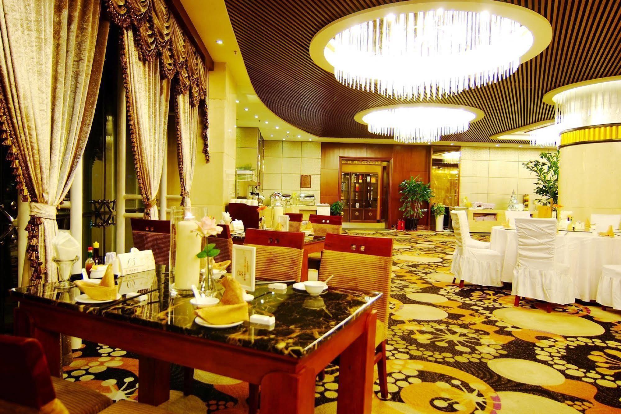 The Royal Fortune Hotel Shenyang Exterior foto