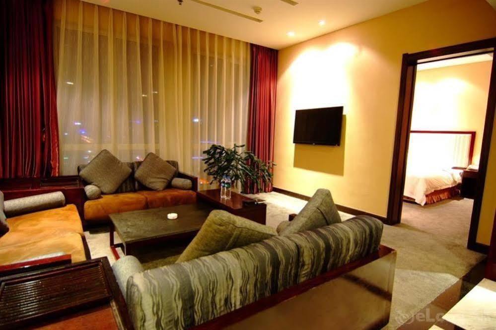 The Royal Fortune Hotel Shenyang Exterior foto